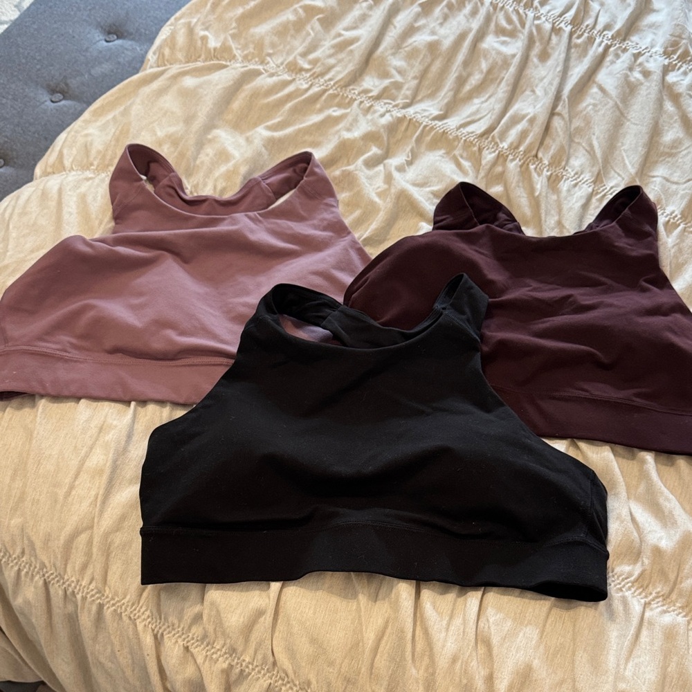 Set of 3 High-Neck Sports Bras in Dusty Rose, Wine, and Black - Old Navy